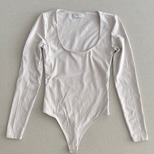 Aritizia Babaton Contour Bodysuit